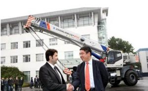 2015���ϰ������ȫ������ԽҰ���ؙC(j��)�Ј�����