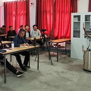 10��20��ɽ�|���x���ؙCе���޹�˾�e�k���p���Tʽ��ץ�����ؙC������Ӗ(x��n)�n��